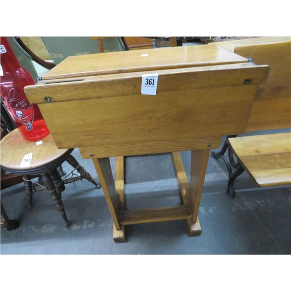 Vintage Tiger Oak Student Desk/Chair Set