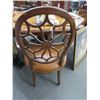 Image 7 : Mahogany Pedestal Leather Top Poker Table w/4 Chairs