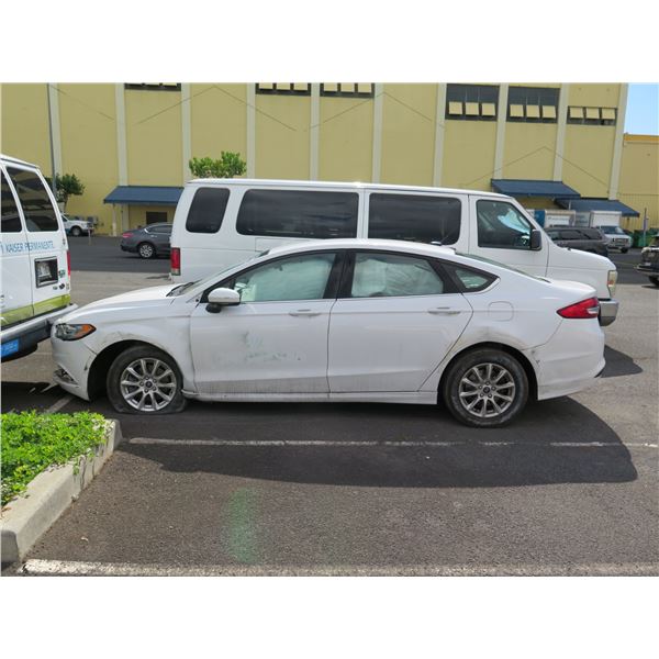 2017  Ford Fusion, Was Involved in a Major Accident, Airbag Was Deployed, Not Drivable