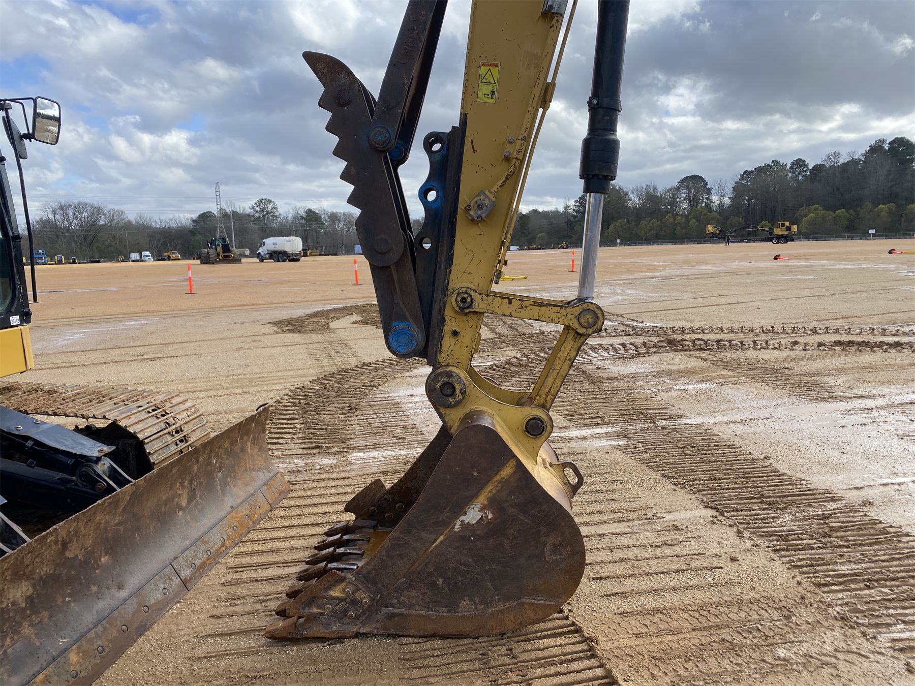 2018 CAT 315FL CR Excavator J M Wood Auction Company Inc 2018-cat-315fl-cr-excavator-j-m-wood-auction-company-inc