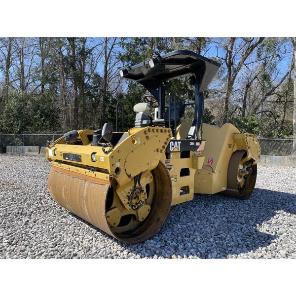 2015 CAT CB64 Roller