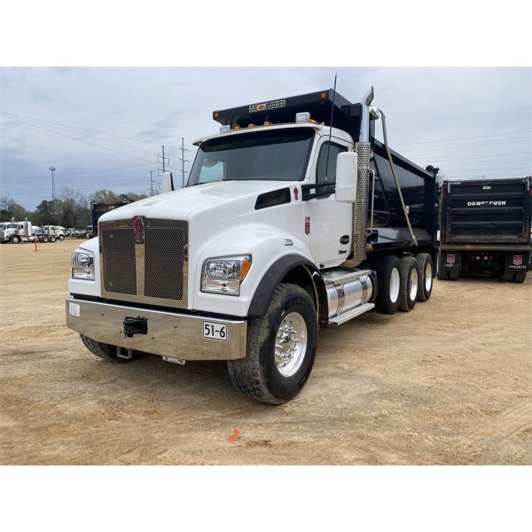 2023 KENWORTH T880S Dump Truck