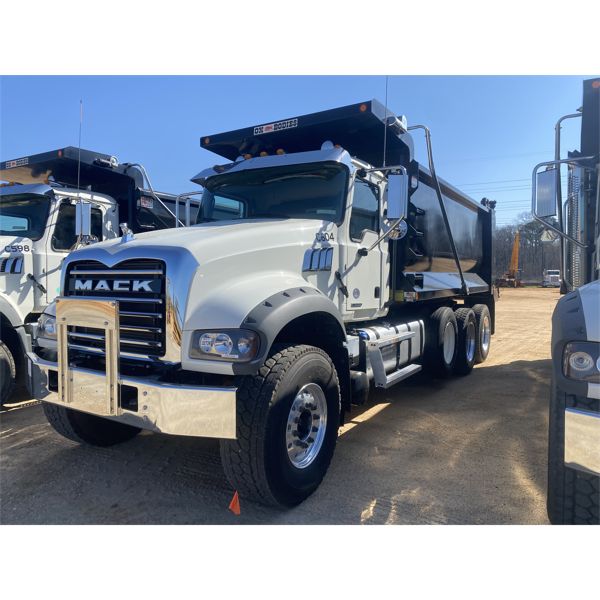 2022 MACK GR64F Dump Truck