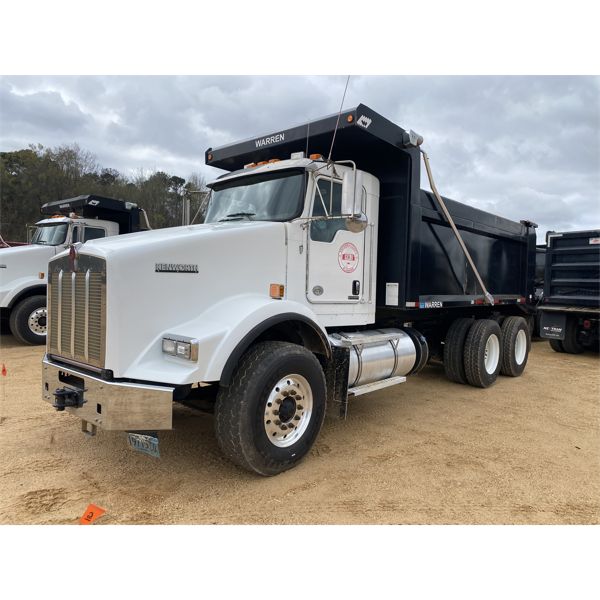 2019 KENWORTH T800 Dump Truck