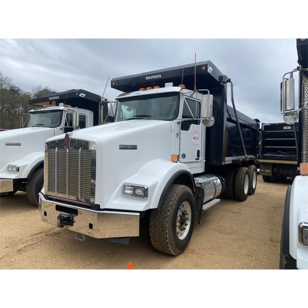 2019 KENWORTH T800 Dump Truck