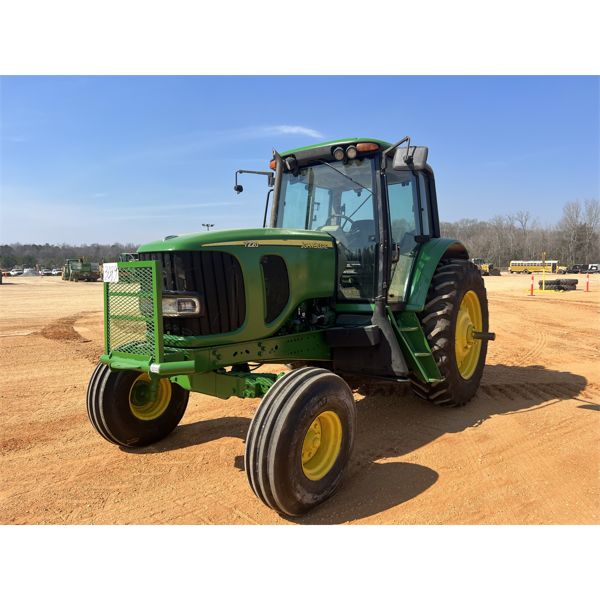 2003 JOHN DEERE 7220 Farm Tractor