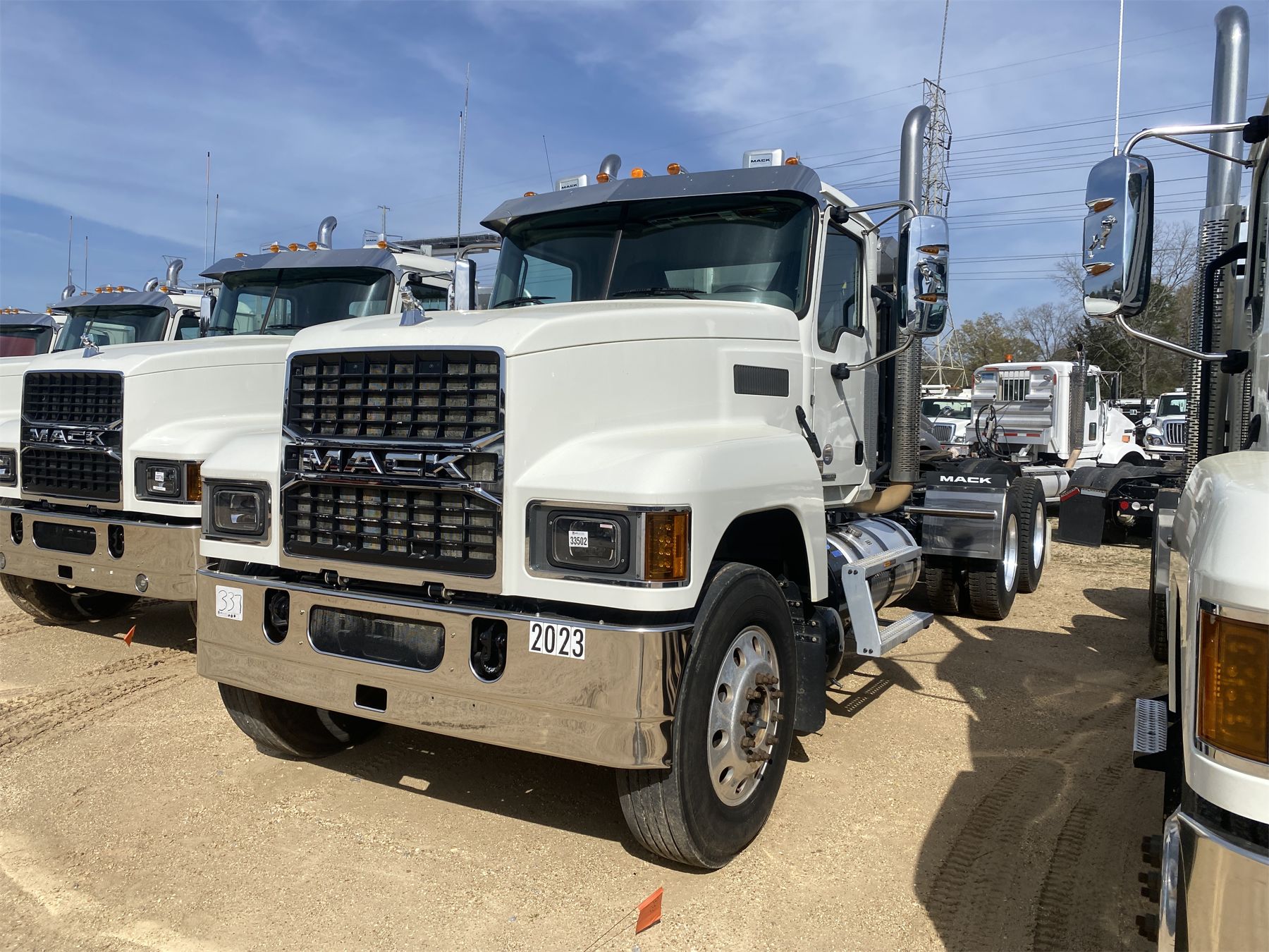 2020 MACK PI64T Day Cab Truck - J.M. Wood Auction Company, Inc.