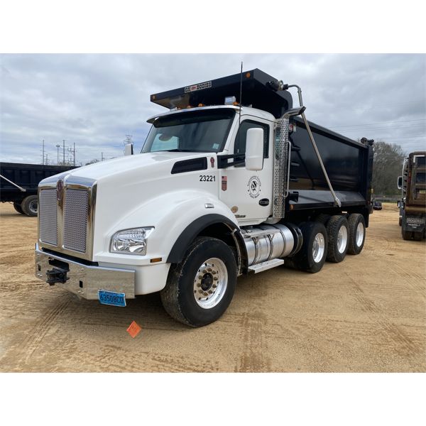 2021 KENWORTH T880 Dump Truck