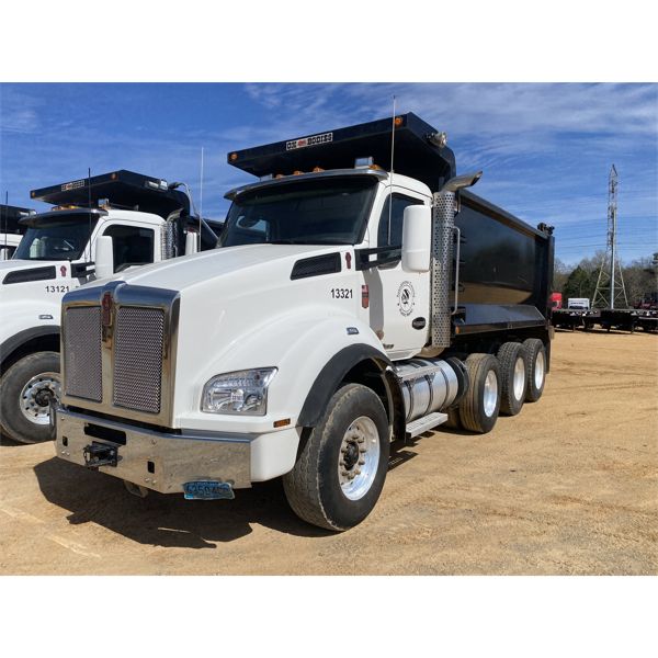 2021 KENWORTH T880 Dump Truck