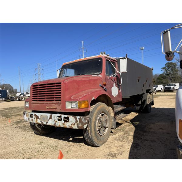 1991 INTERNATIONAL 4900 Water Truck