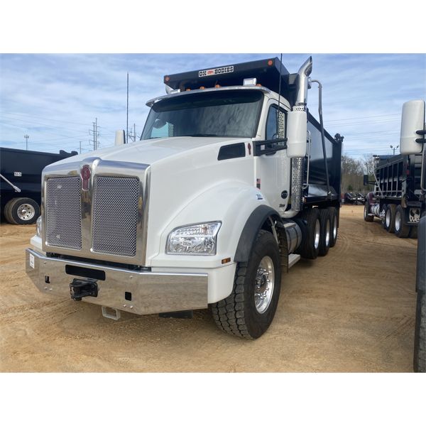 2023 KENWORTH T880 Dump Truck