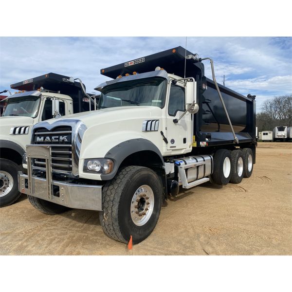 2023 MACK GR64F Dump Truck