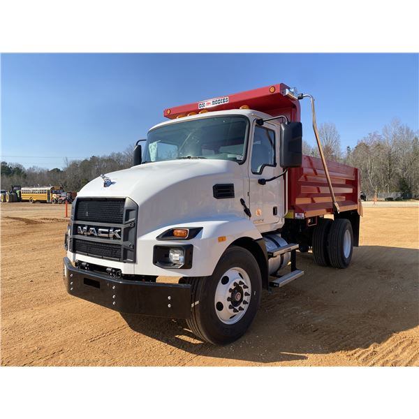 2023 MACK MD642-4R Dump Truck