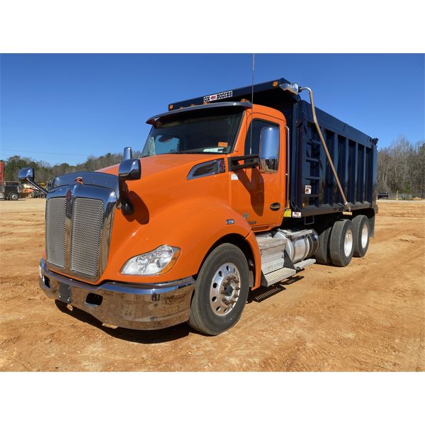 2018 KENWORTH T680 Dump Truck