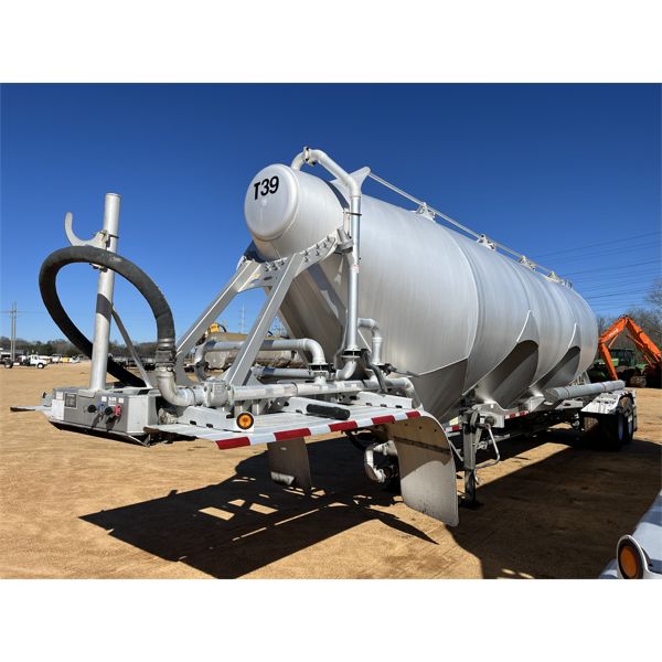 2019 GALLEGOS  Pneumatic / Dry Bulk Trailer