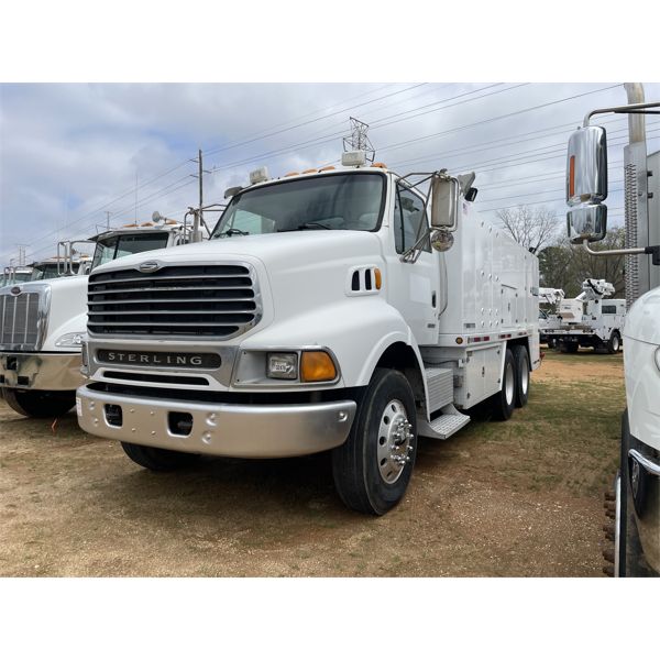2005 STERLING  Fuel / Lube Truck