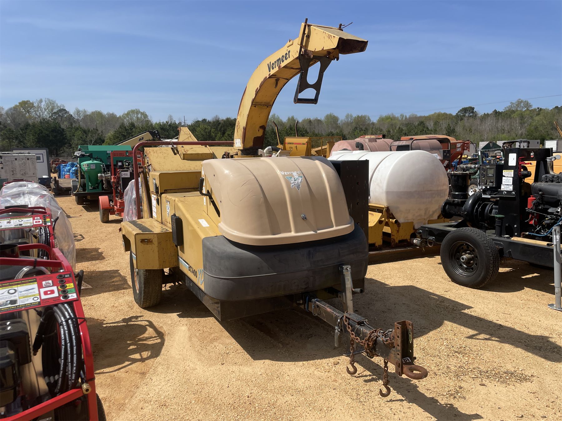 2005 VERMEER BC1400 XL Chipper - J.M. Wood Auction Company, Inc.