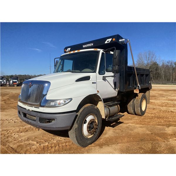 2013 INTERNATIONAL 4300 Dump Truck