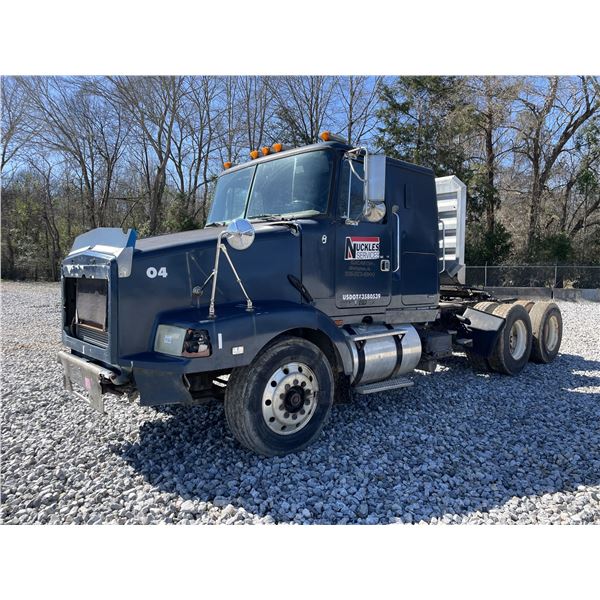 1994 WHITE  Sleeper Truck
