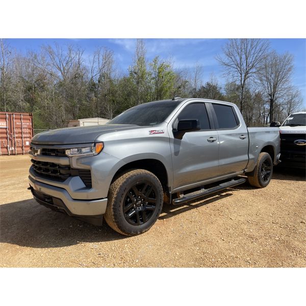 2023 CHEVROLET SILVERADO Z71 RST Pickup Truck