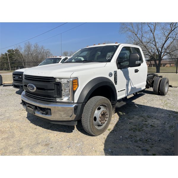 2017 FORD F550 XL Cab and Chassis Truck