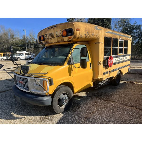 2001 GMC 3500 Bus
