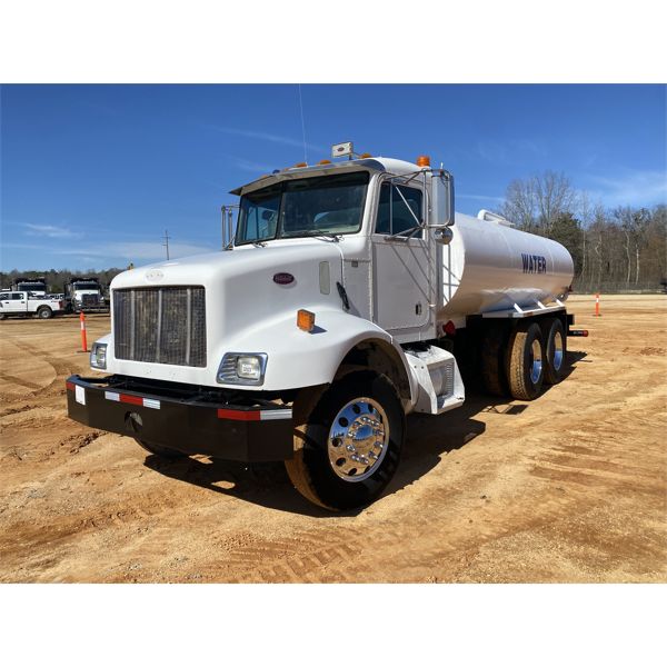 2005 PETERBILT 330 Water Truck