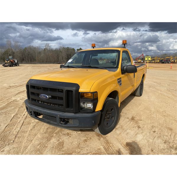 2008 FORD F250 XL Pickup Truck