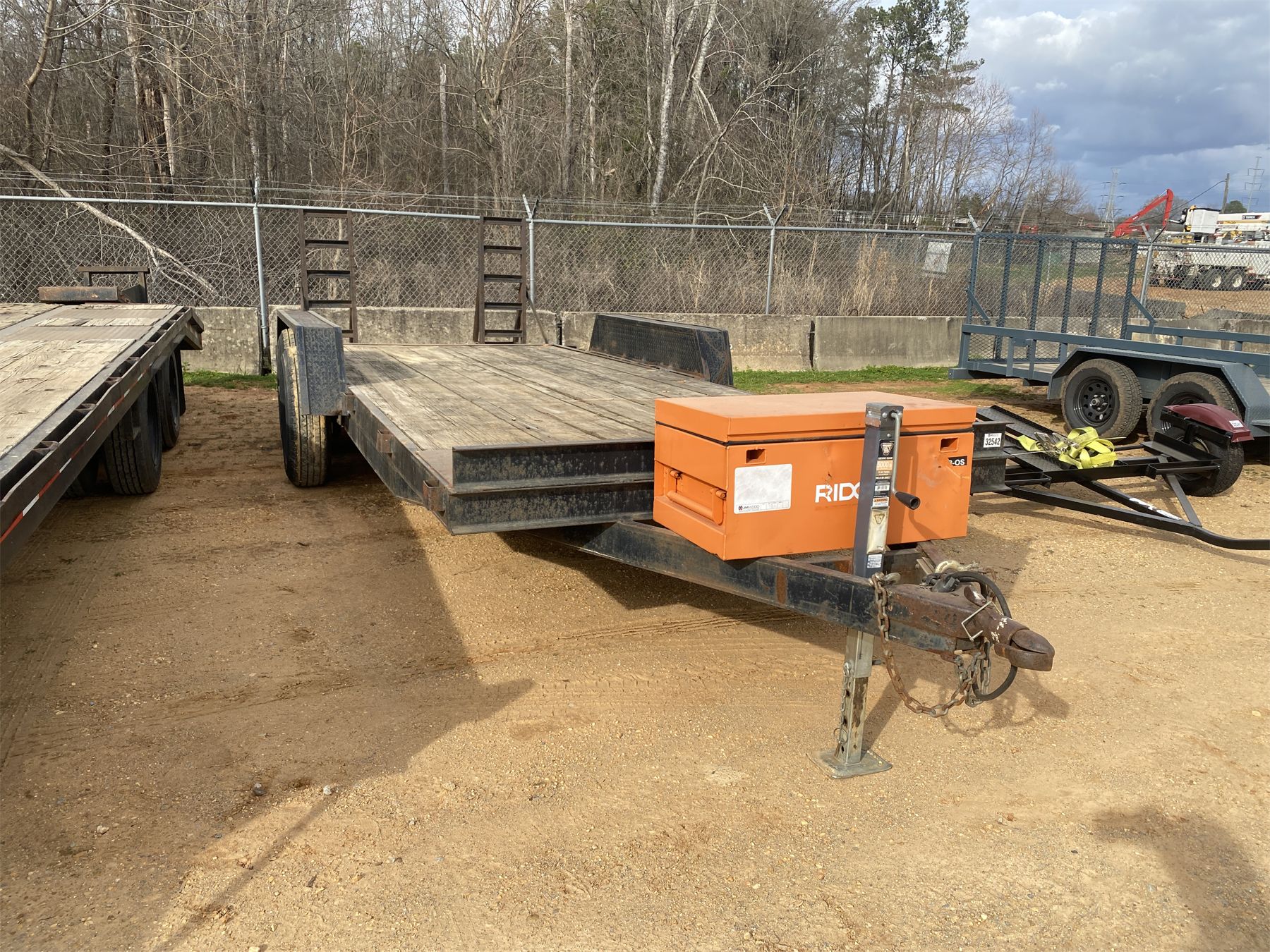 Build Rite Trailers 2002 BUILT RITE Utility Trailer - J.M. Wood Auction Company, Inc.