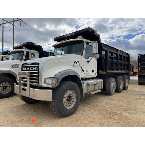 2016 MACK GU713 Dump Truck