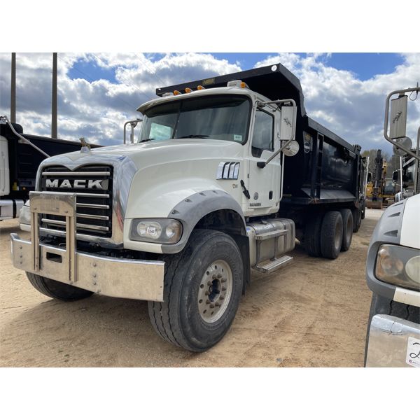 2017 MACK GU713 Dump Truck