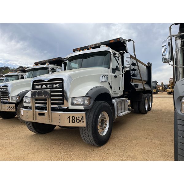 2021 MACK GR64F Dump Truck