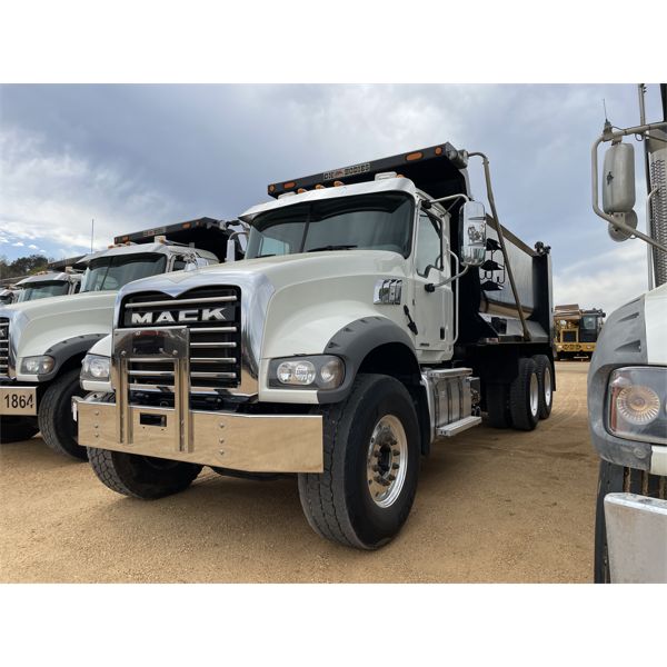 2021 MACK GR64F Dump Truck