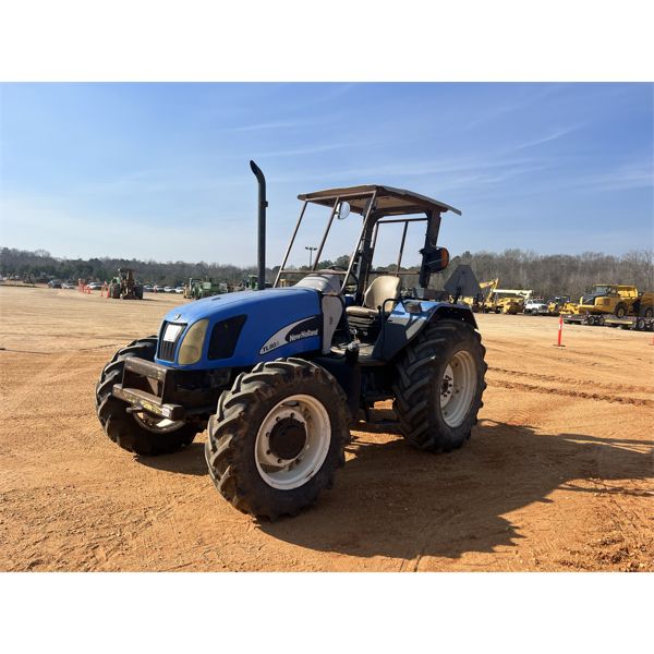 2005 NEW HOLLAND TL80A DT Farm Tractor