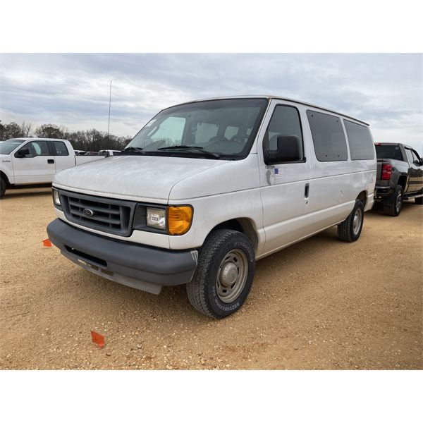 2005 FORD E150 Cargo Van