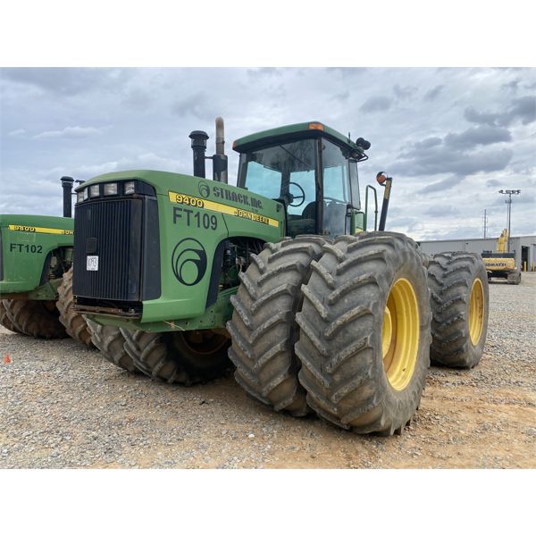 JOHN DEERE 9400 Scraper Tractor