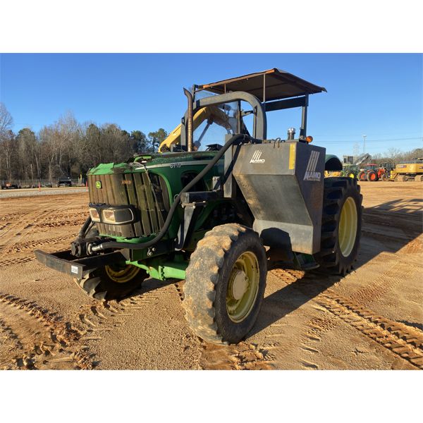 2004 JOHN DEERE 6715D Farm Tractor