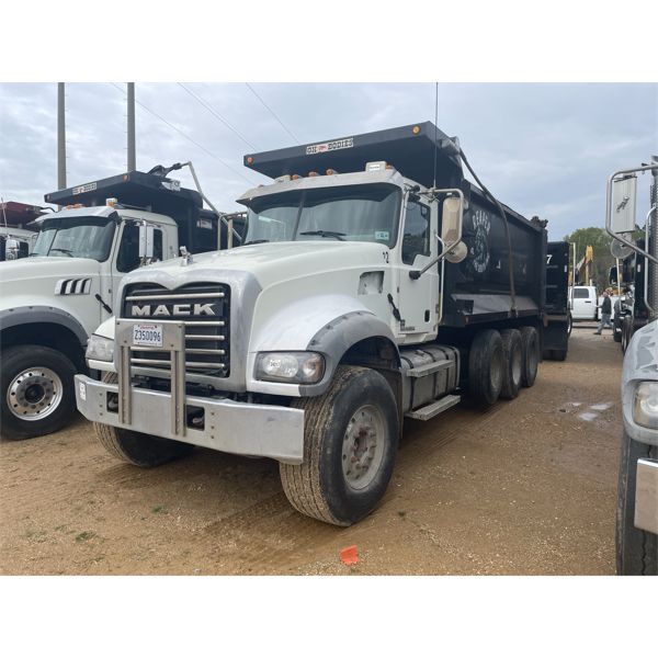 2017 MACK GU713 Dump Truck