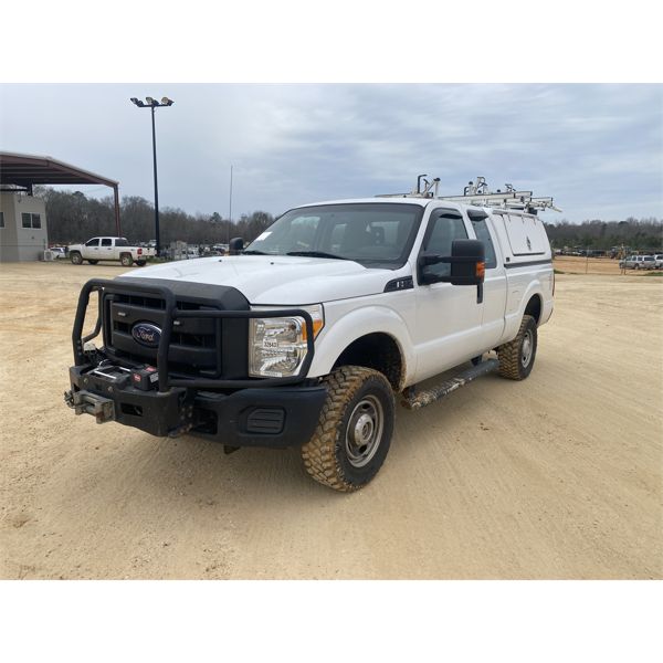 2014 FORD F250 XL Pickup Truck