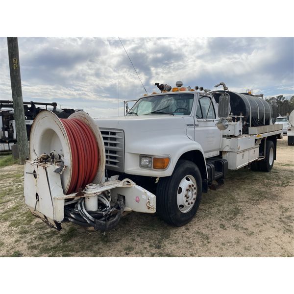 1999 FORD 8000 Vacuum Truck