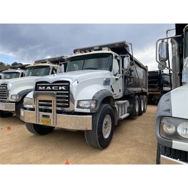 2020 MACK GR64F Dump Truck