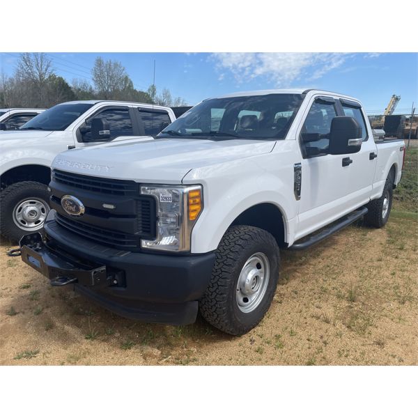 2017 FORD  F250 XL Pickup Truck