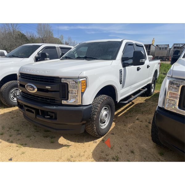 2017 FORD  F250 XL Pickup Truck