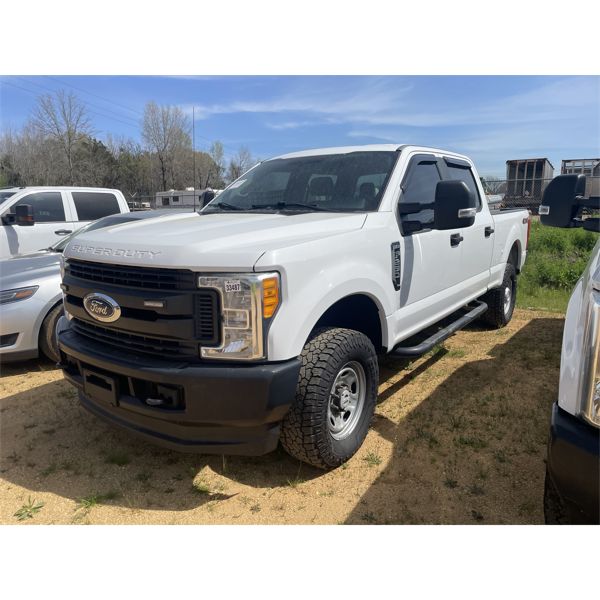 2017 FORD  F250 XL Pickup Truck