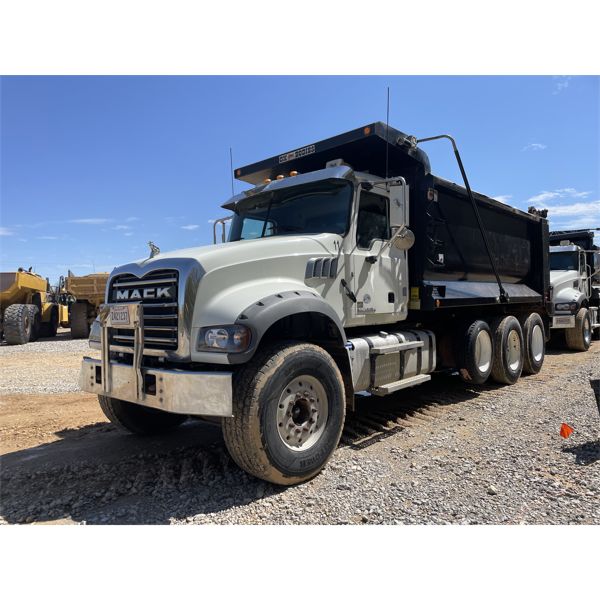 2017 MACK GU713 Dump Truck