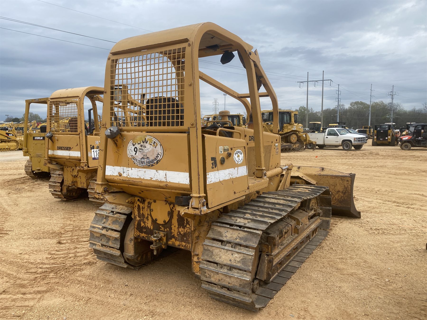 1995 DRESSER TD9 Dozer Crawler Tractor J M Wood Auction Company Inc 1995-dresser-td9-dozer-crawler-tractor-j-m-wood-auction-company-inc