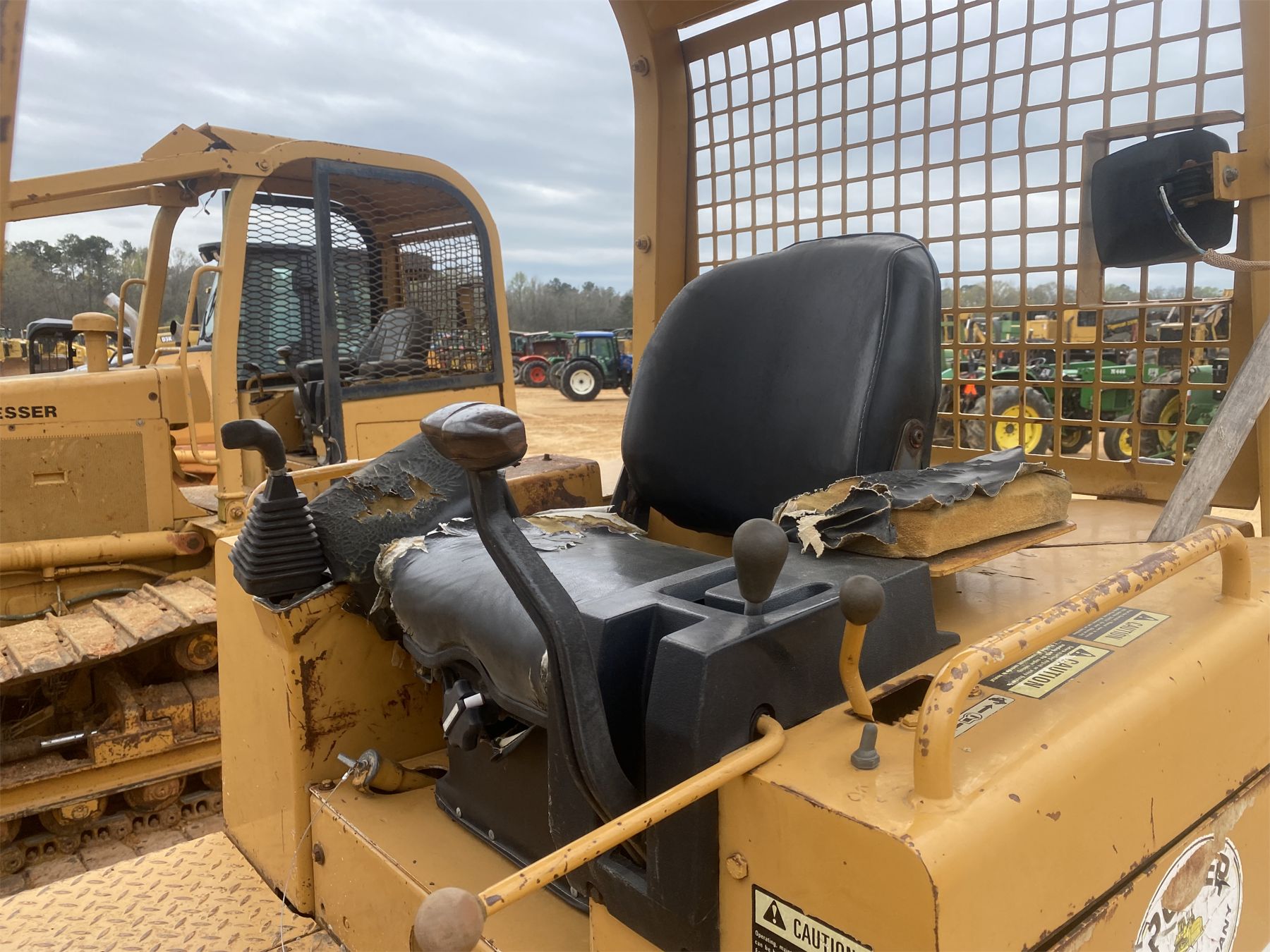 1995 DRESSER TD9 Dozer Crawler Tractor J M Wood Auction Company Inc 1995-dresser-td9-dozer-crawler-tractor-j-m-wood-auction-company-inc