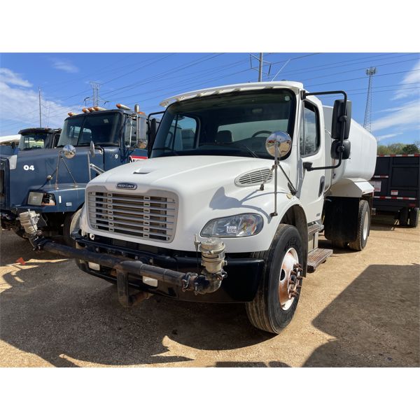2006 FREIGHTLINER M2 Water Truck