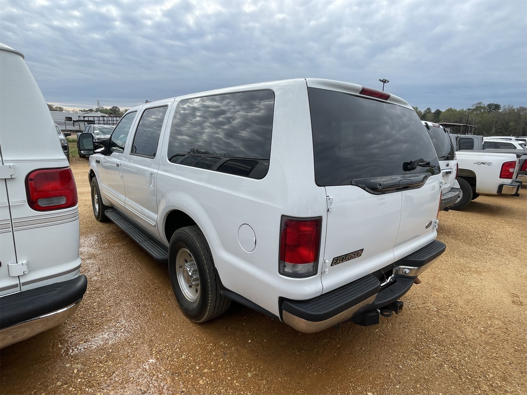 2000 FORD EXCURSION SUV - J.M. Wood Auction Company, Inc.