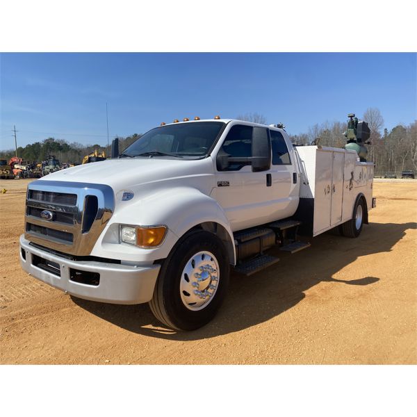 2015 FORD F650 XL Service / Mechanic Truck